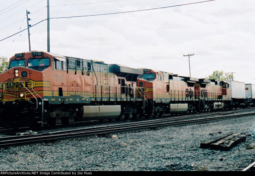 BNSF 7716 West